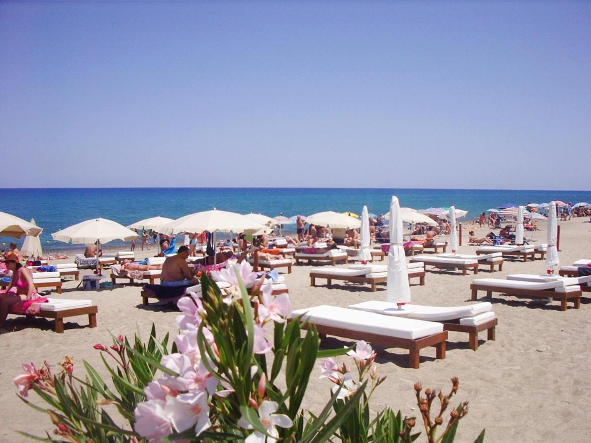 فيلا Sole Mare Deluxe كامبوفيليتْشّي دي روتْشّي المظهر الخارجي الصورة